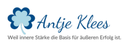 Kleeblatt-Logo mit Schriftzug Antje Klees und Slogan